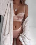 escort Denizli ile tatil dönüşü otel odasında seks